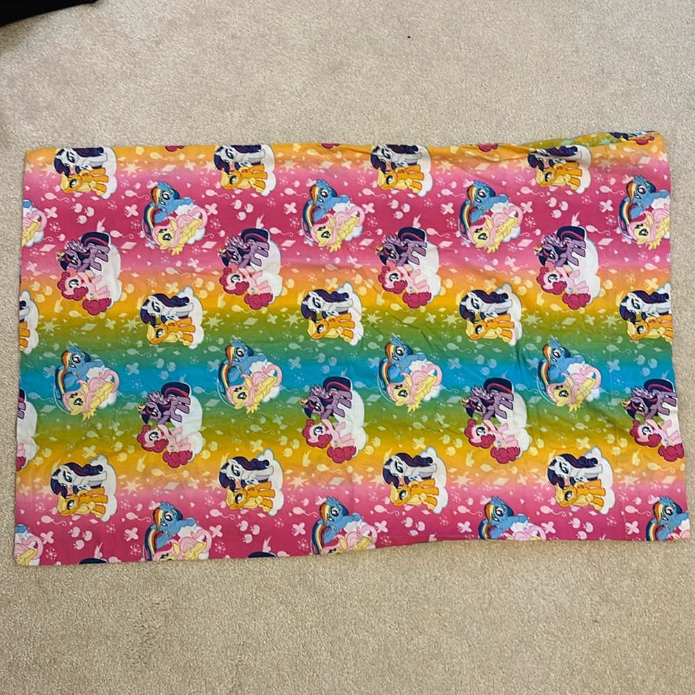 My little pony pillow case 32x20 LIKE NEW